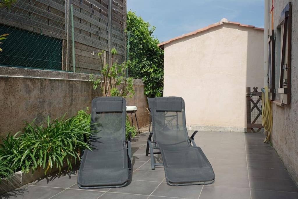 Appartement En Rez De Jardin Et Terrasse Ds Villa Hyères Kültér fotó