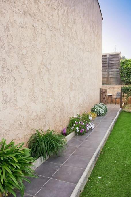 Appartement En Rez De Jardin Et Terrasse Ds Villa Hyères Kültér fotó