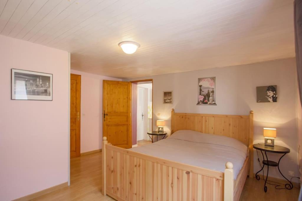 Appartement En Rez De Jardin Et Terrasse Ds Villa Hyères Kültér fotó