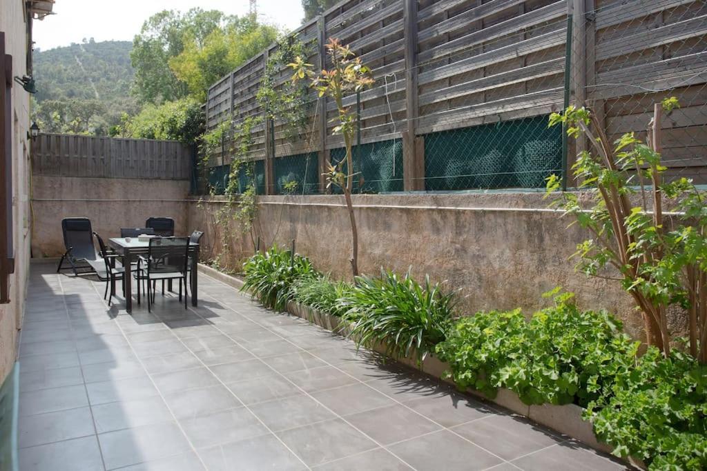 Appartement En Rez De Jardin Et Terrasse Ds Villa Hyères Kültér fotó
