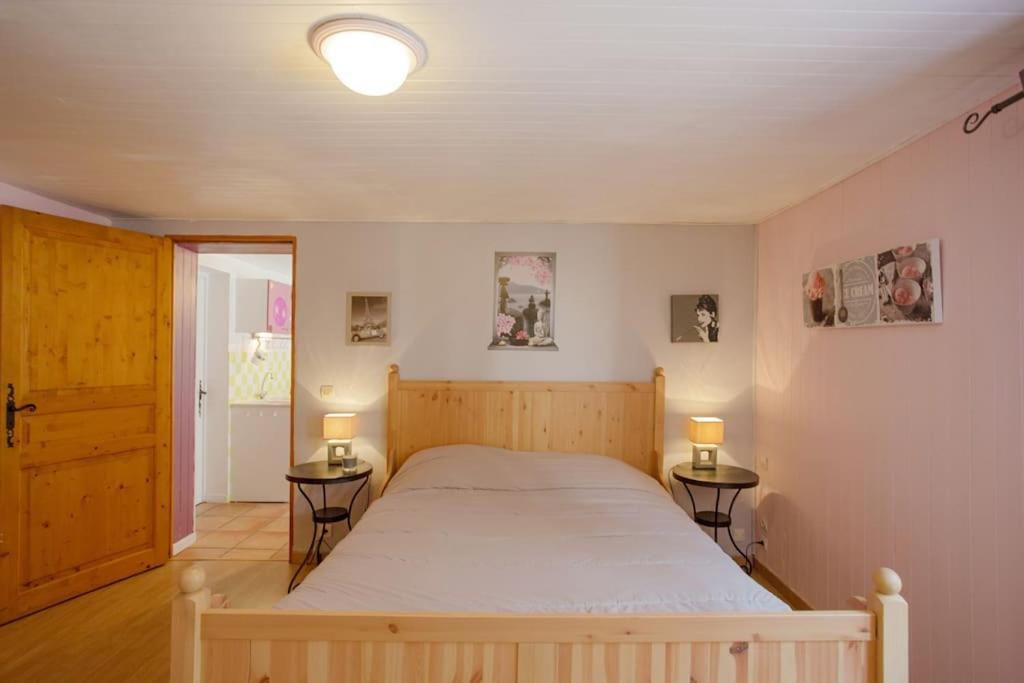 Appartement En Rez De Jardin Et Terrasse Ds Villa Hyères Kültér fotó