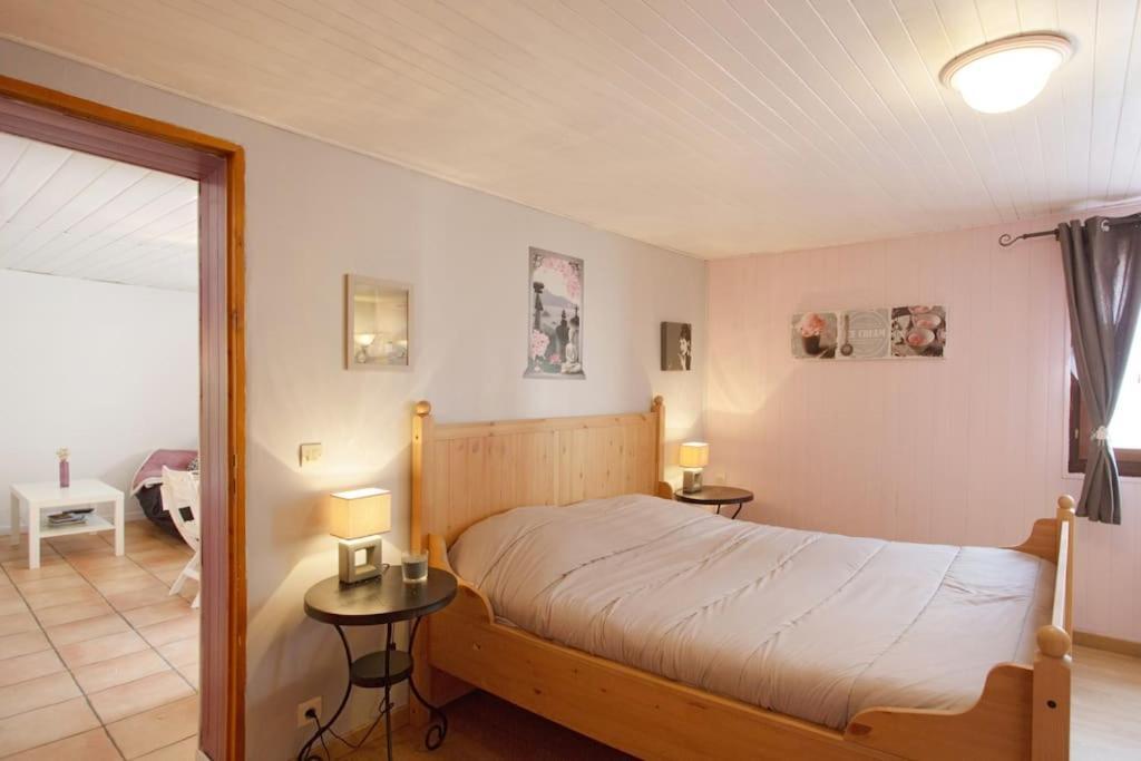 Appartement En Rez De Jardin Et Terrasse Ds Villa Hyères Kültér fotó